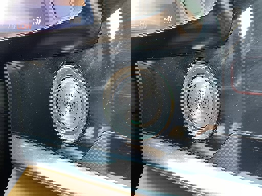 Certified 2021 Chevrolet Corvette Stingray Premium Conv w/ Battery Protection Package image 30