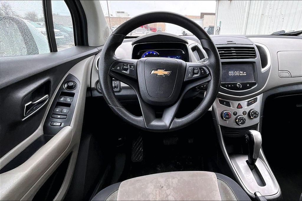 Used 2016 Chevrolet Trax LT image 7