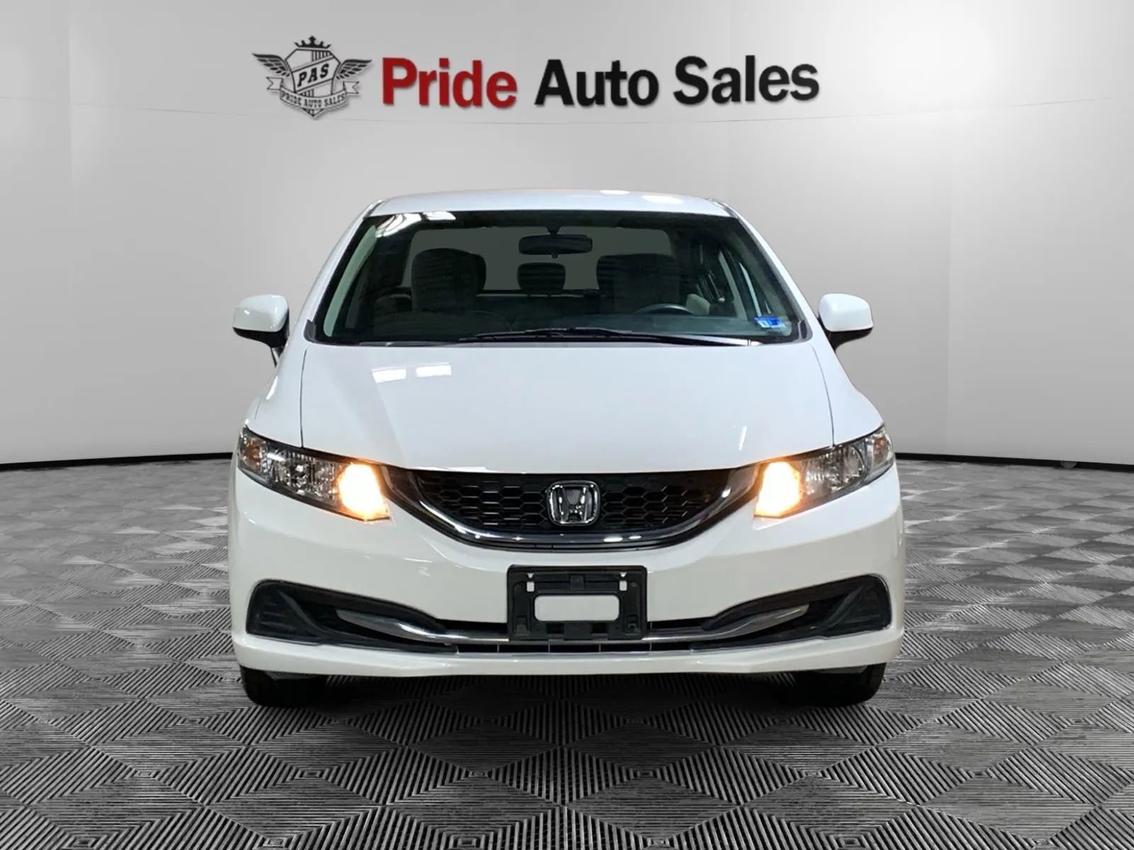 Used 2013 Honda Civic LX image 2