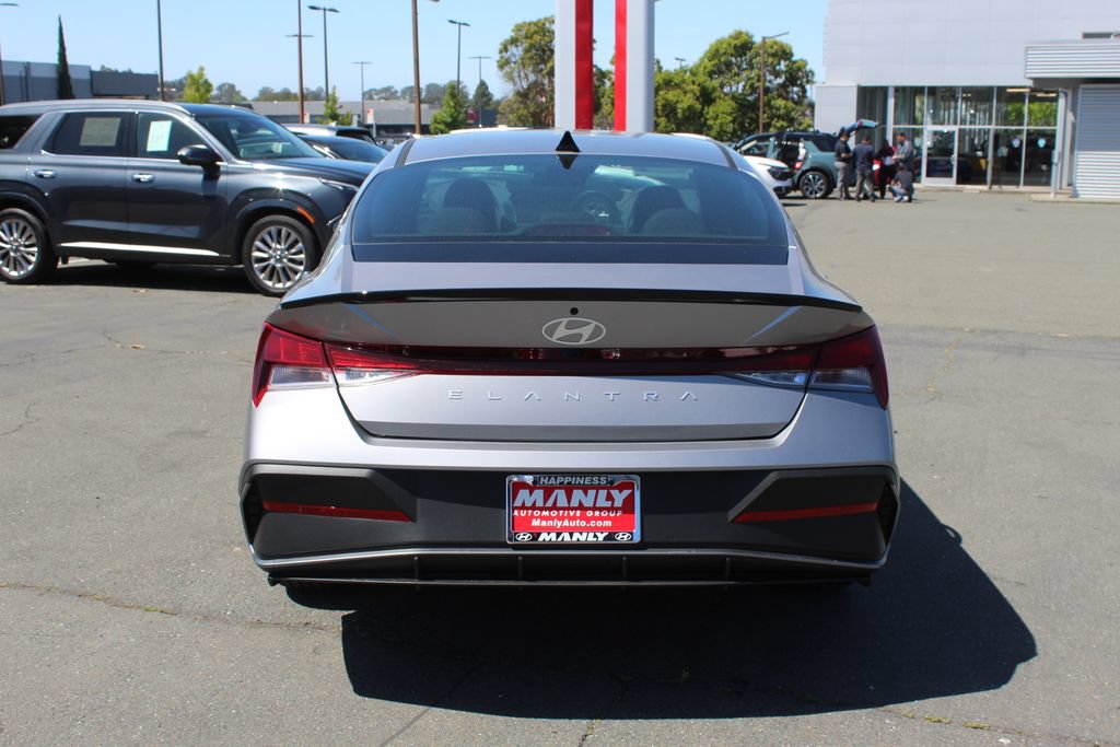 New 2026 Hyundai Elantra Sport FWD image 8