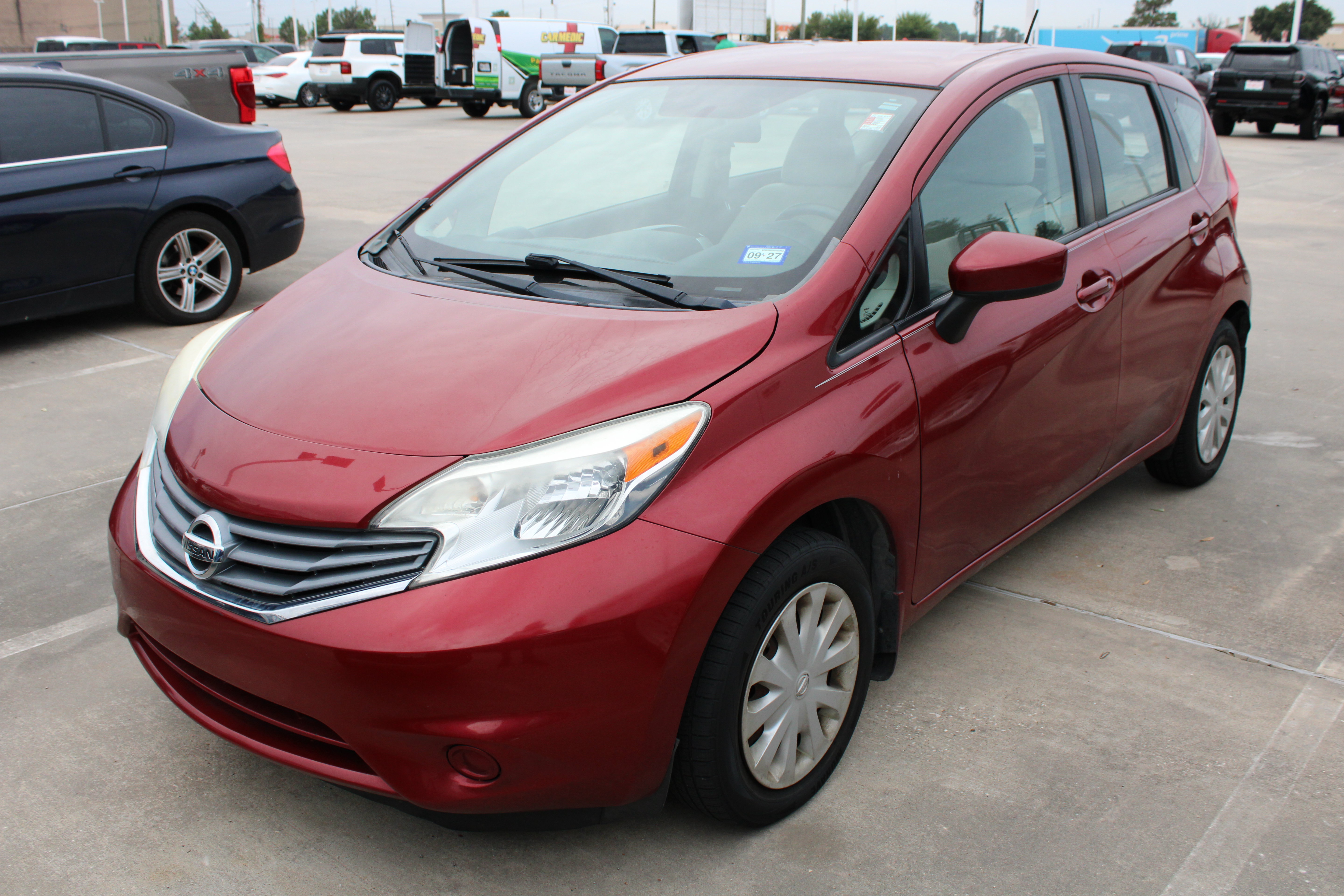 Used 2016 Nissan Versa Note SV FWD image 3