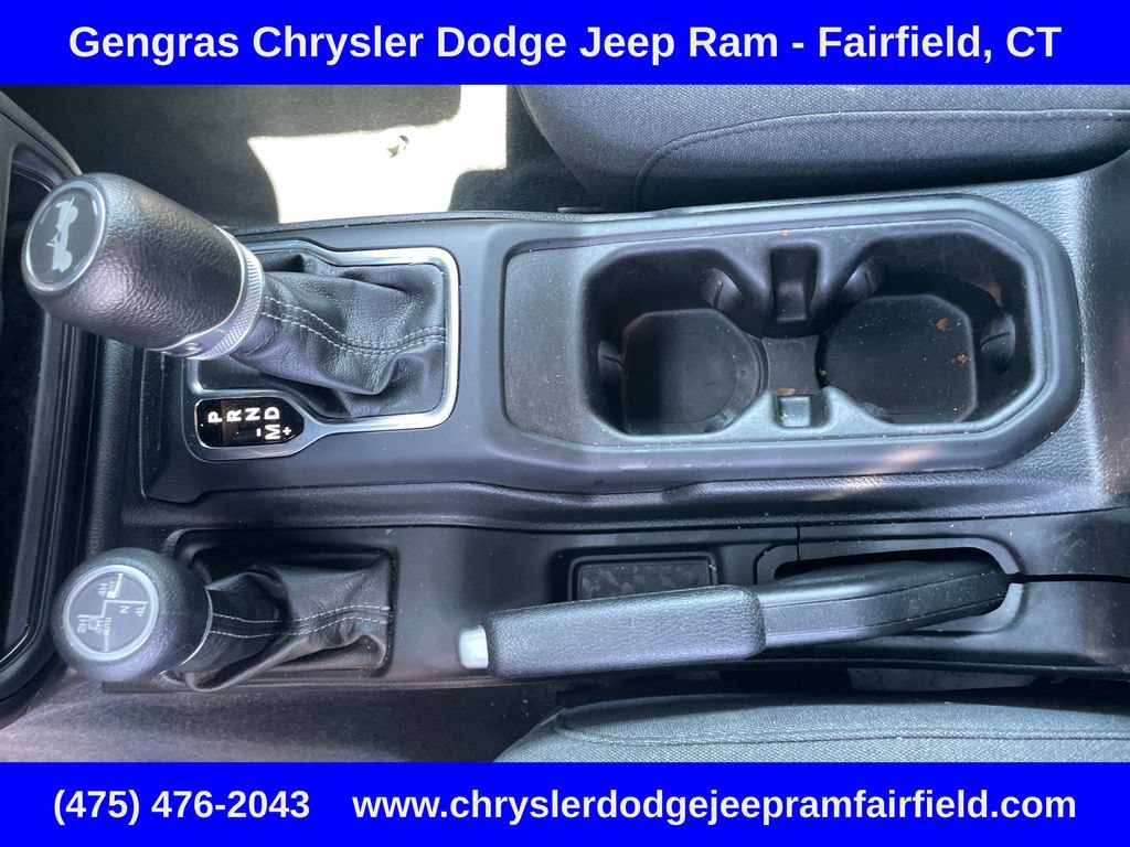Certified 2024 Jeep Wrangler Unlimited w/ Convenience Group AWD/4WD image 50