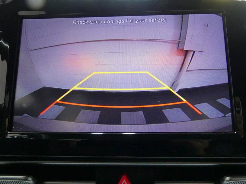 Used 2022 Hyundai Elantra SEL w/ Convenience Package FWD image 13
