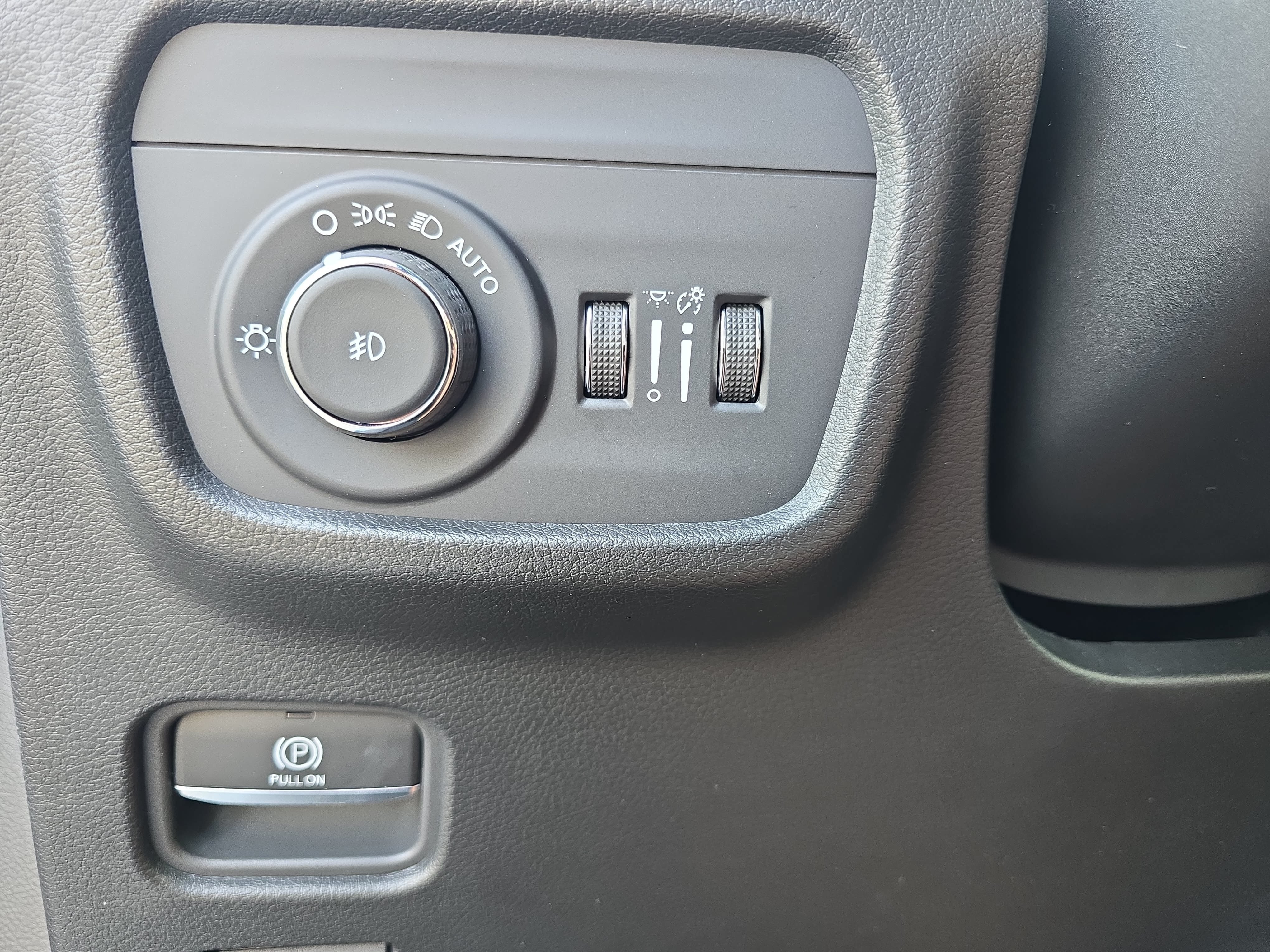 New 2026 Jeep Grand Cherokee Limited Reserve AWD/4WD image 24
