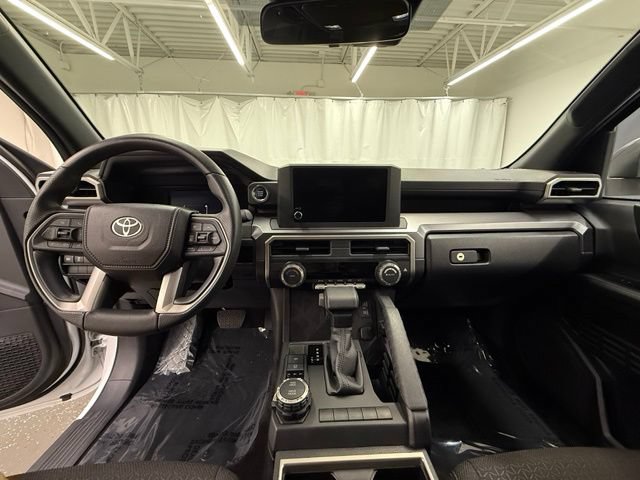 Certified 2026 Toyota 4Runner SR5 AWD/4WD image 18