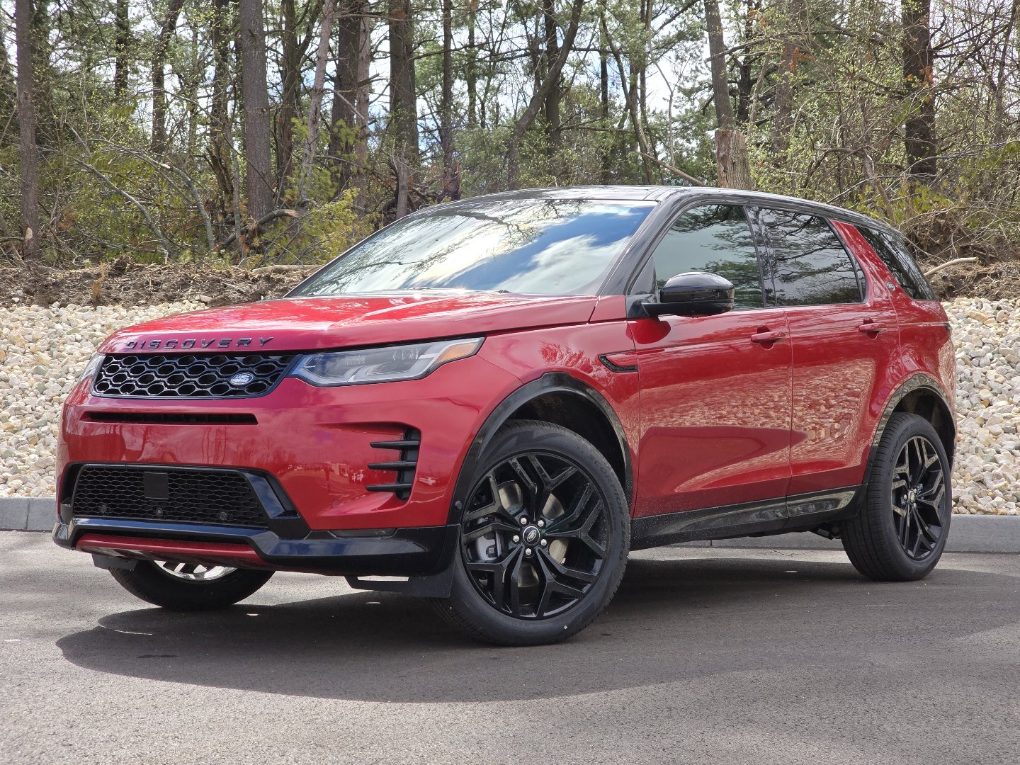 New 2026 Land Rover Discovery Sport Landmark image 2