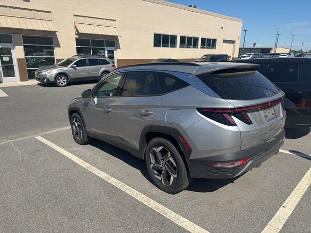 Used 2024 Hyundai Tucson Limited AWD/4WD image 2