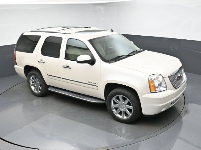 Used 2012 GMC Yukon Denali RWD image 18
