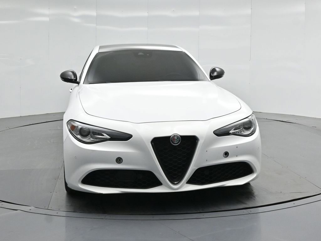Used 2021 Alfa Romeo Giulia Ti w/ Nero Edizione image 55