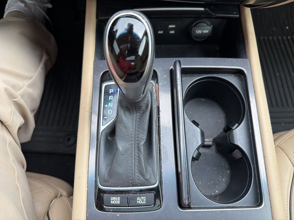 Used 2015 Hyundai Genesis 3.8 w/ Option Group 03 AWD/4WD image 35