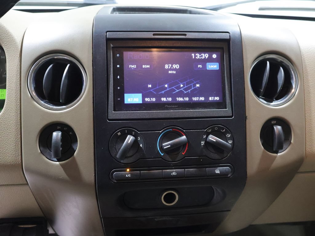 Used 2006 Ford F150 XLT AWD/4WD image 17