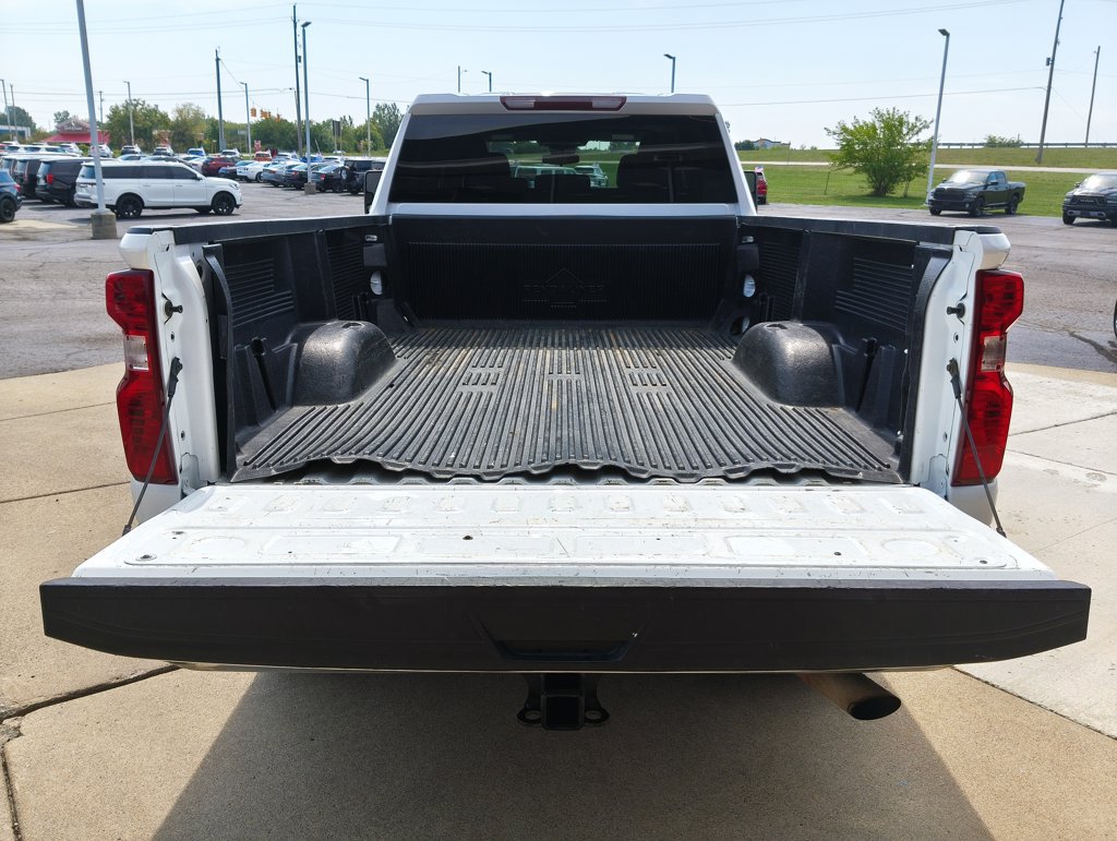 Used 2024 Chevrolet Silverado 2500 LT AWD/4WD image 11