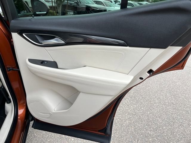 Used 2021 Buick Envision Essence w/ Technology Package I image 23