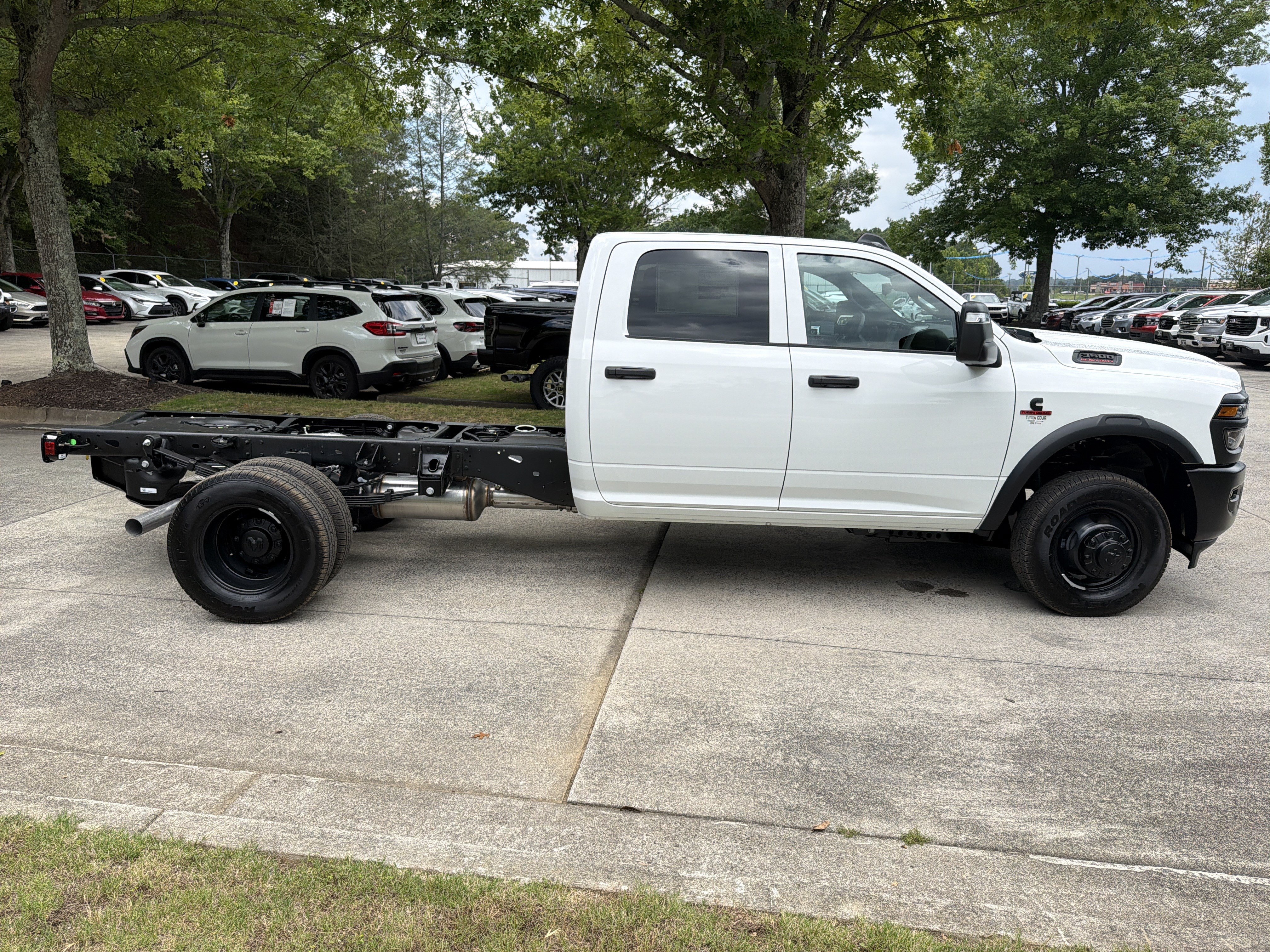 New 2026 RAM 3500 Tradesman AWD/4WD image 8