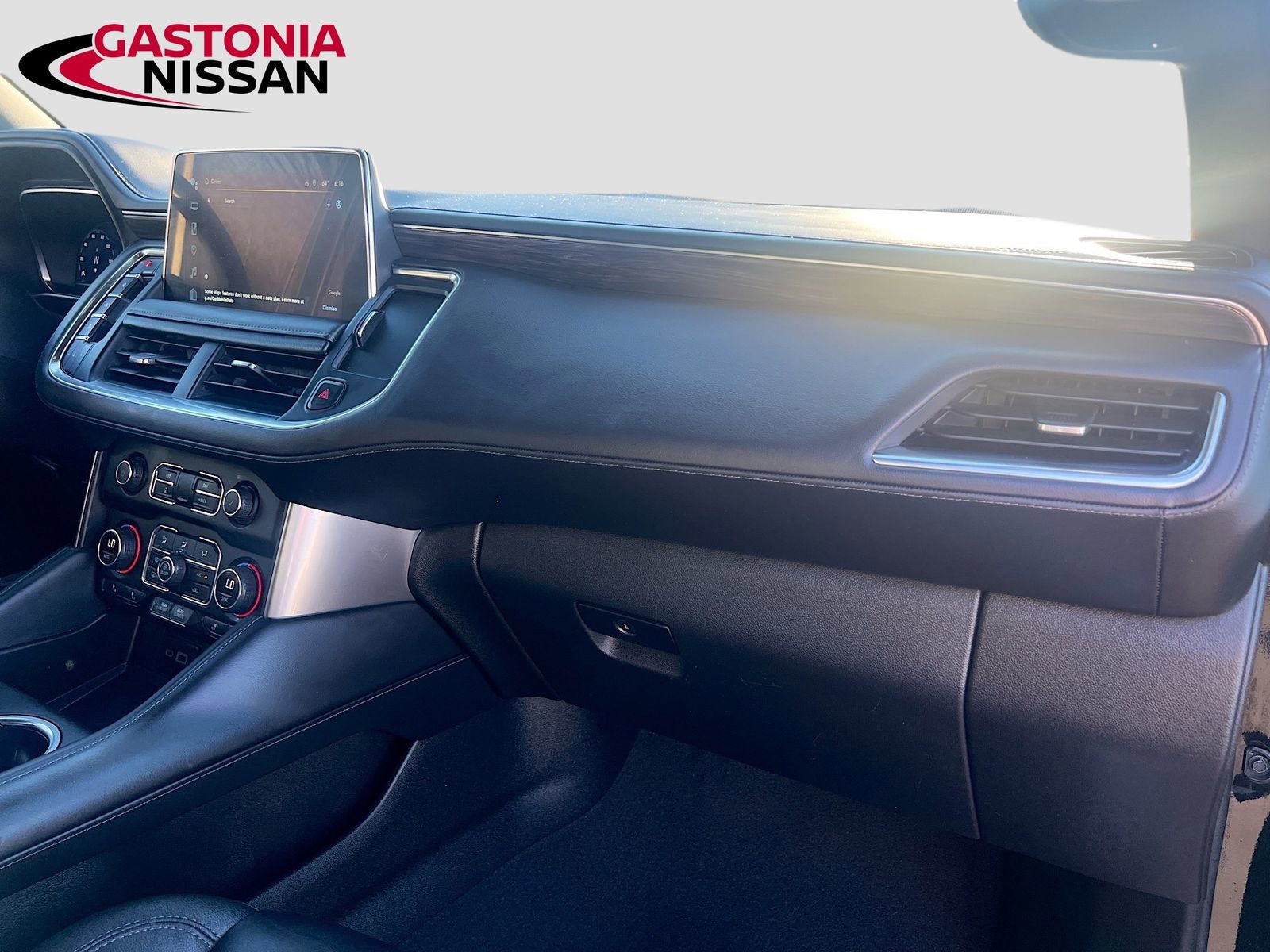 Used 2024 Chevrolet Suburban LT image 40