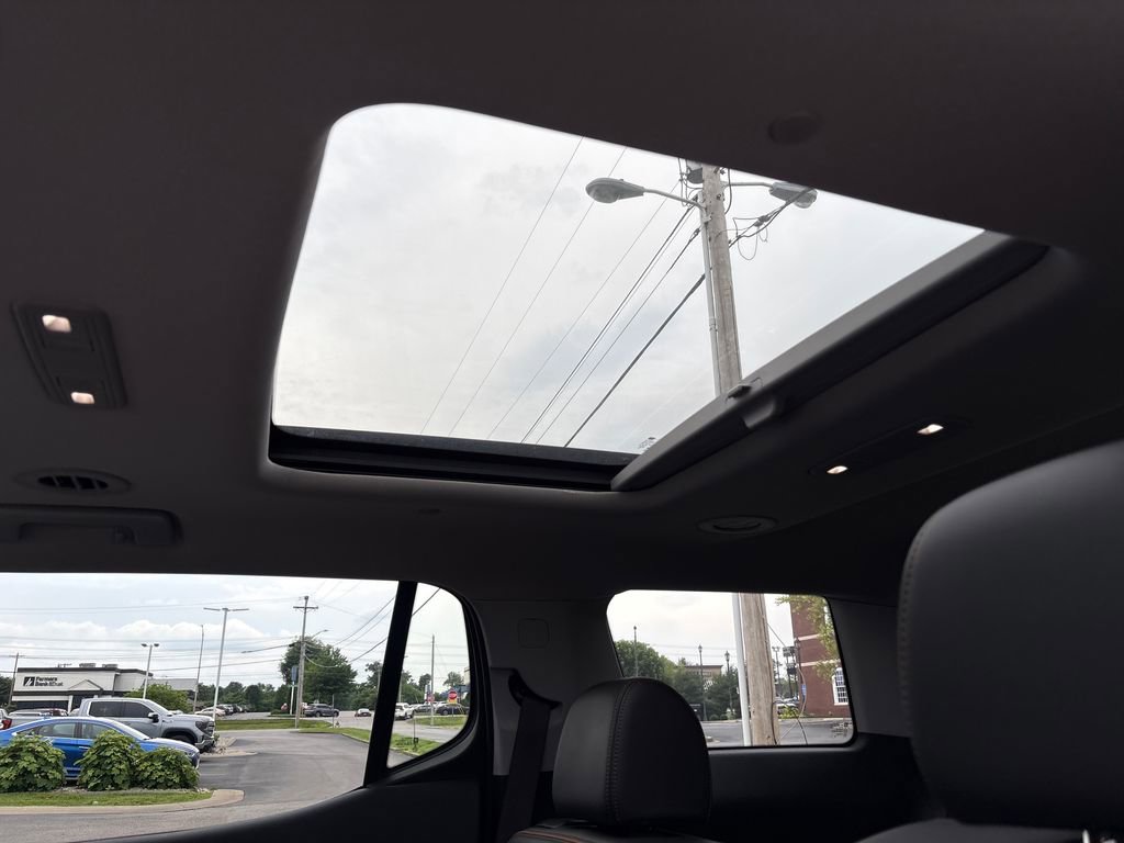 Used 2021 GMC Acadia AT4 w/ Trailering Package AWD/4WD image 36