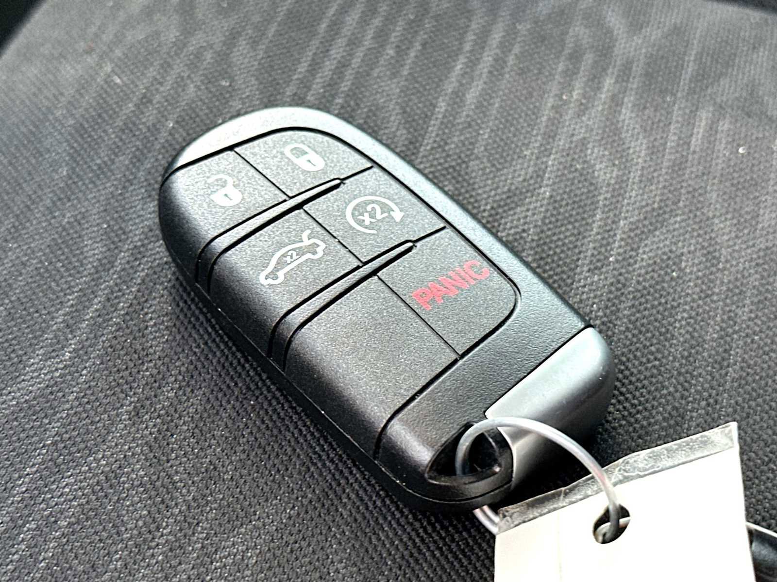 Used 2022 Dodge Durango SXT image 29