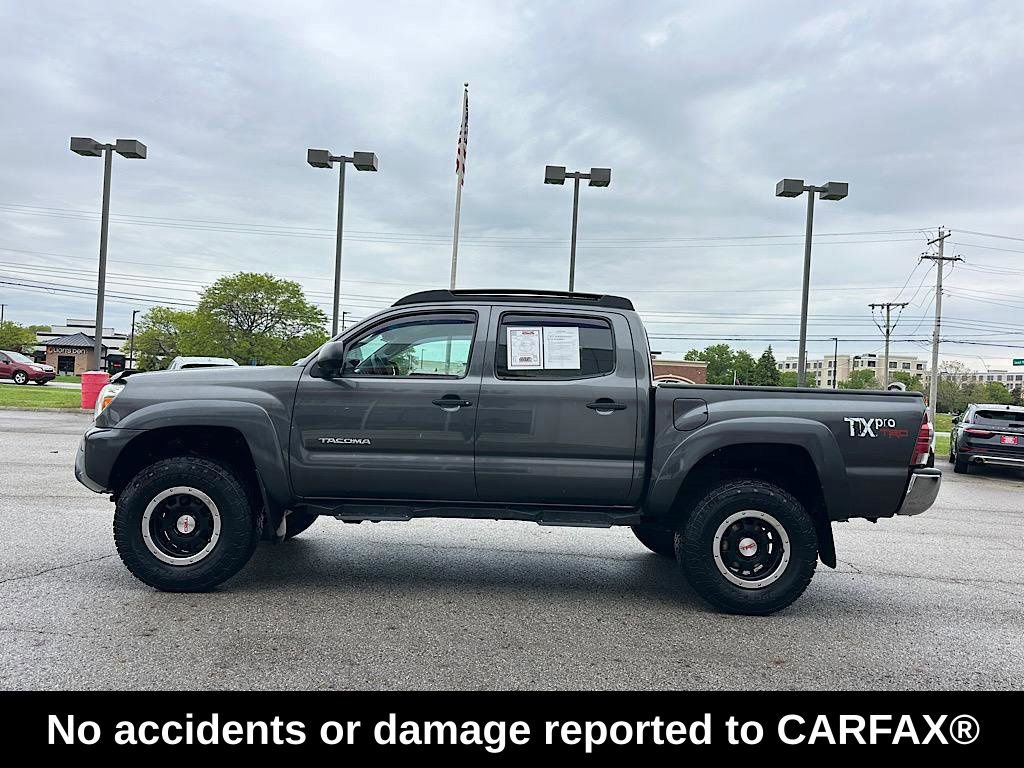 Used 2013 Toyota Tacoma 4x4 Double Cab w/ TRD Off-Road Pkg image 2