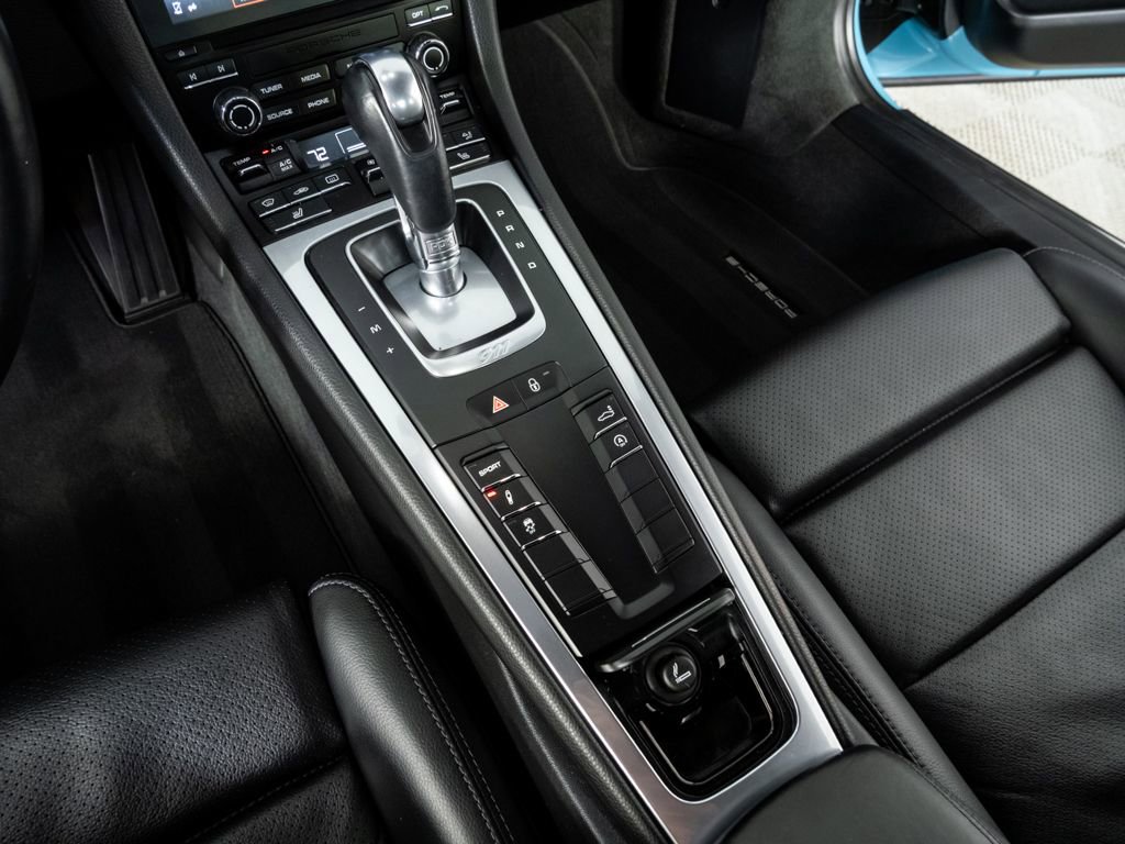Used 2017 Porsche 911 Carrera image 16
