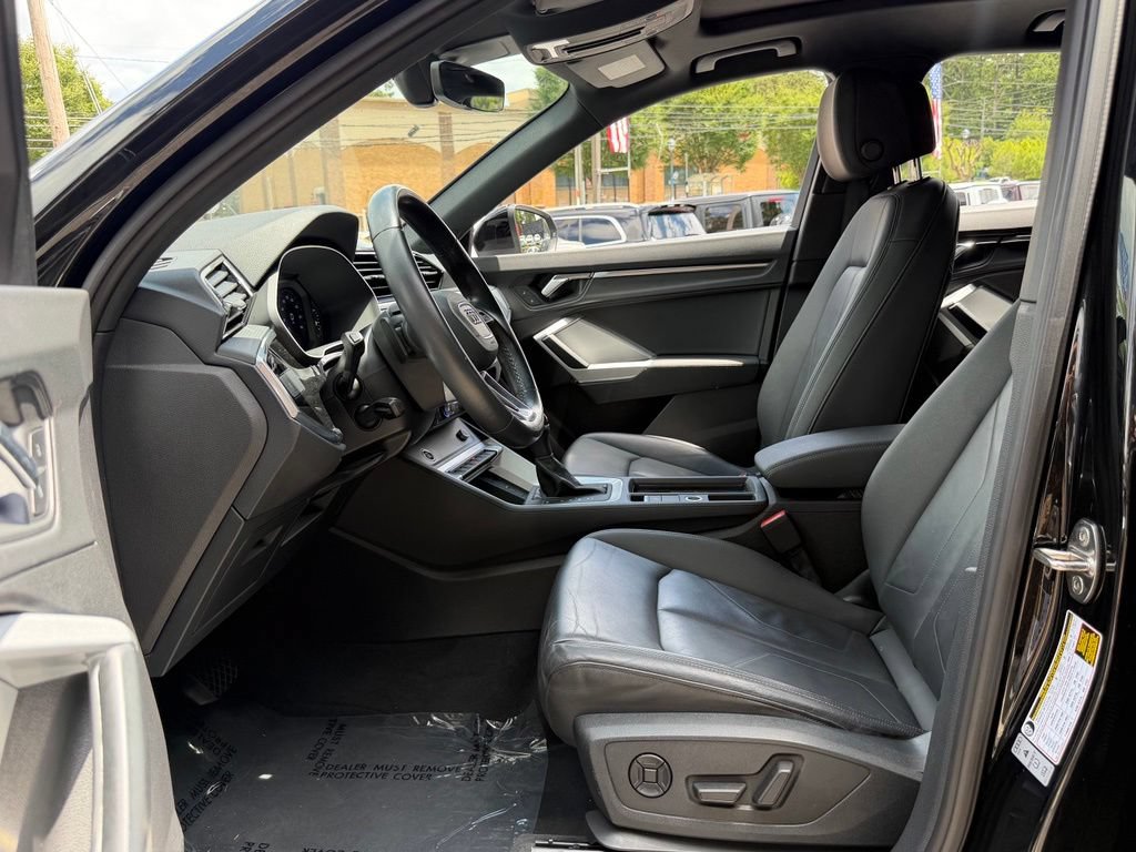 Used 2021 Audi Q3 2.0T Premium w/ Convenience Package AWD/4WD image 23
