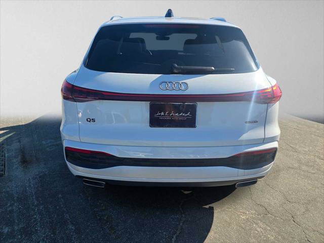 Used 2025 Audi Q5 Premium w/ Convenience Package AWD/4WD image 4