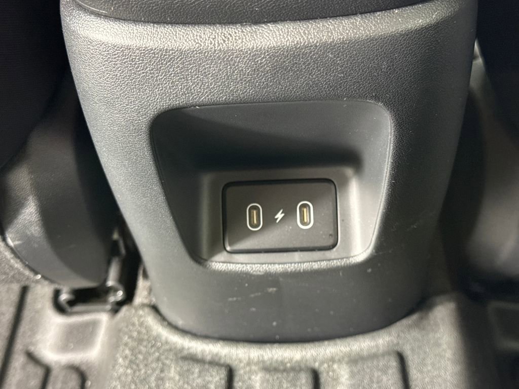 Certified 2025 Hyundai Elantra SE image 33