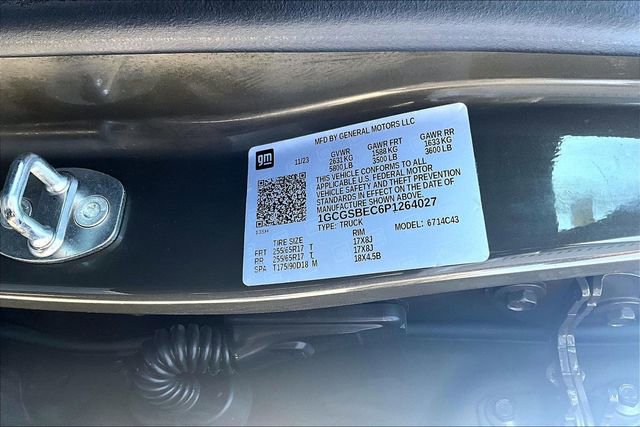 Used 2023 Chevrolet Colorado W/T image 17