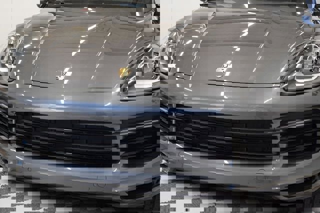 Used 2023 Porsche Cayenne image 14