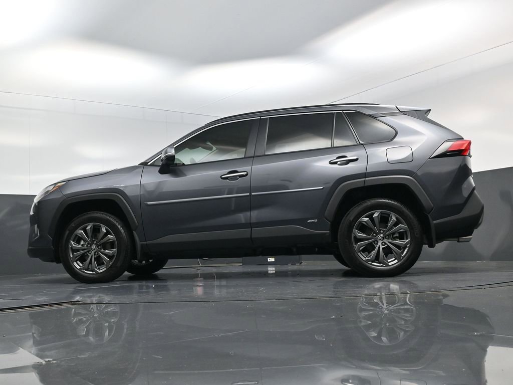 Used 2024 Toyota RAV4 Limited AWD/4WD image 18