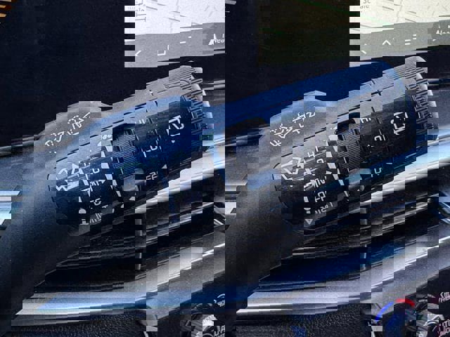 Used 2025 Kia Sorento EX image 24