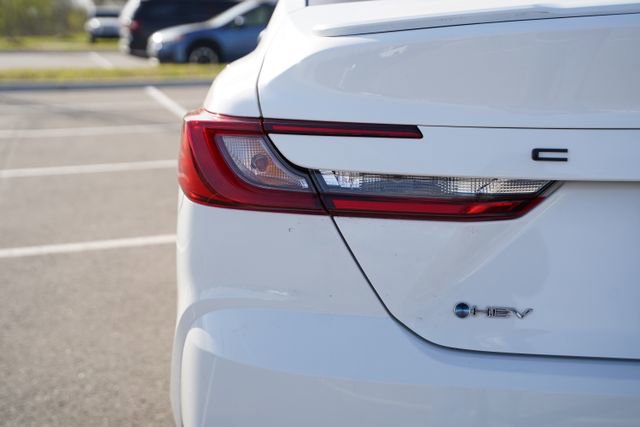 Used 2025 Toyota Camry SE w/ Multimedia Upgrade Package image 38