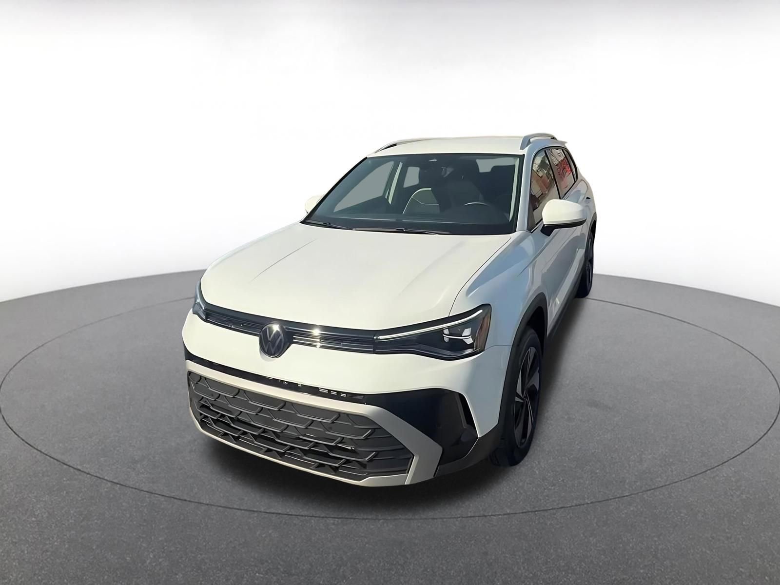 Used 2025 Volkswagen Taos SE AWD/4WD image 7
