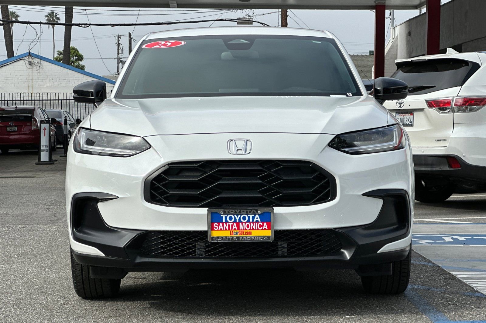 Used 2025 Honda HR-V Sport image 9