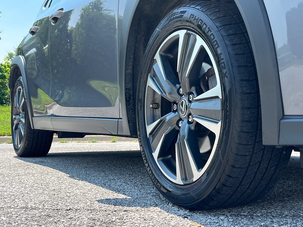 Used 2019 Lexus UX 250h w/ Premium Package AWD/4WD image 9