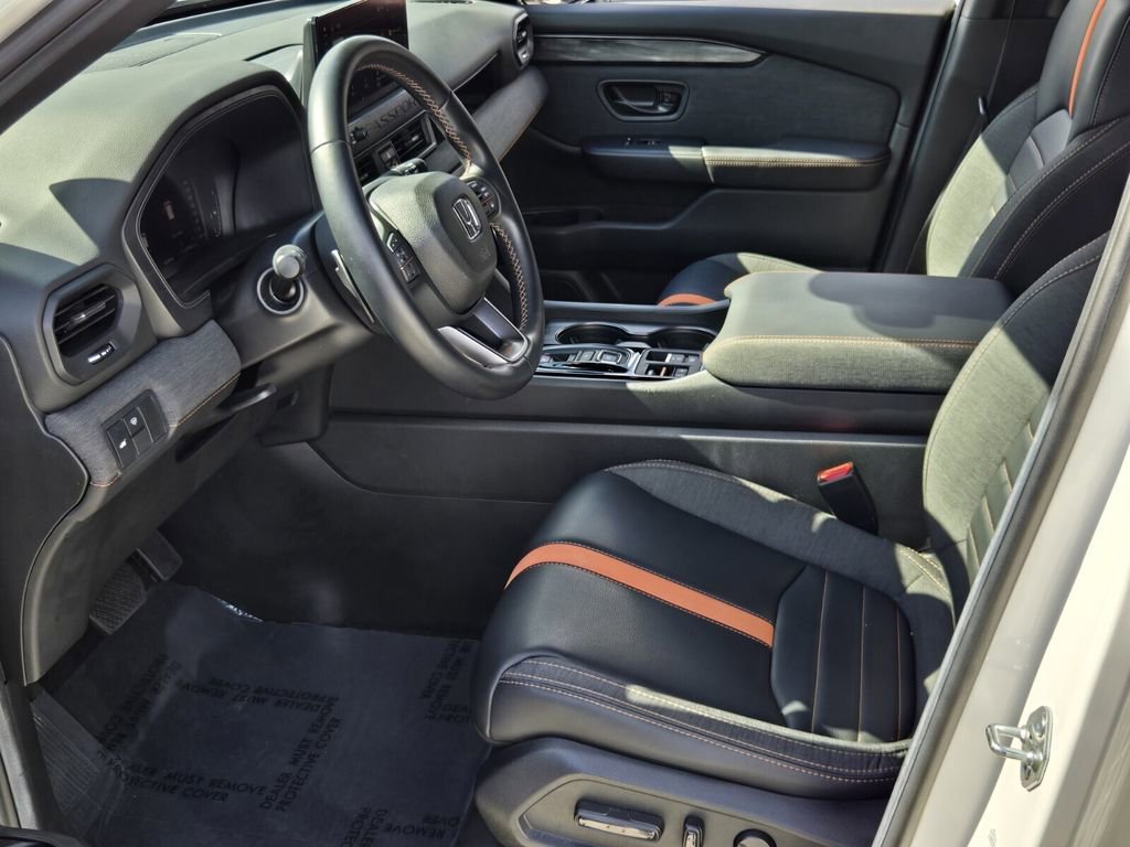 Used 2026 Honda Passport TrailSport image 11