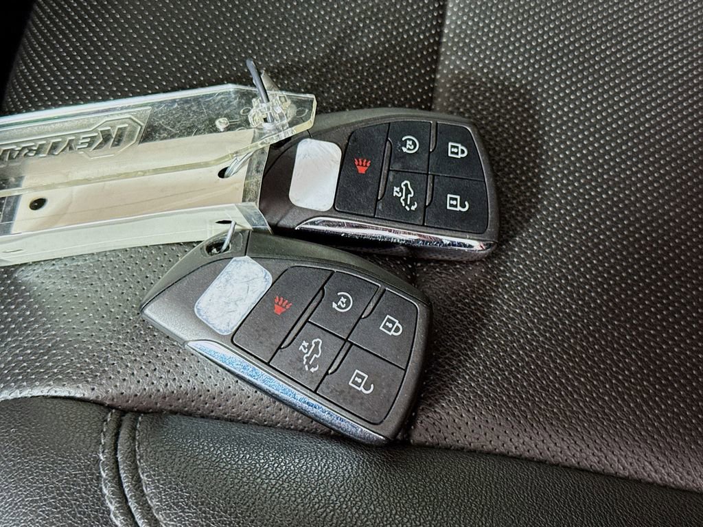 Used 2024 Chevrolet Silverado 3500 LTZ w/ LTZ Convenience Package image 34