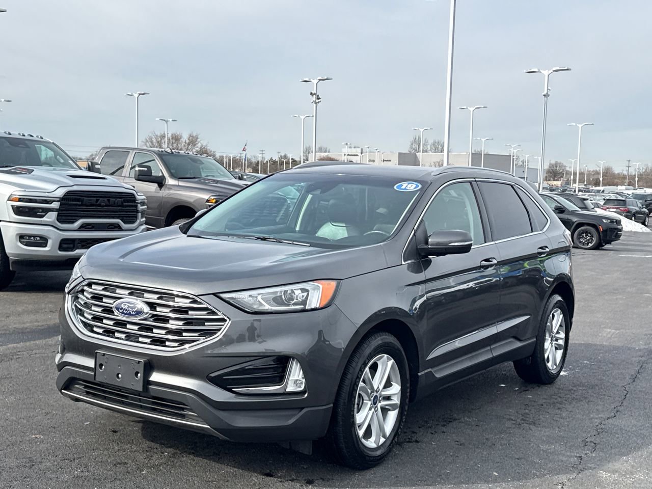 Used 2019 Ford Edge SEL w/ Equipment Group 201A image 7