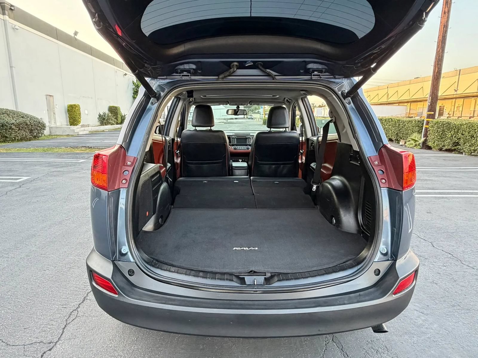 Used 2013 Toyota RAV4 Limited FWD image 18