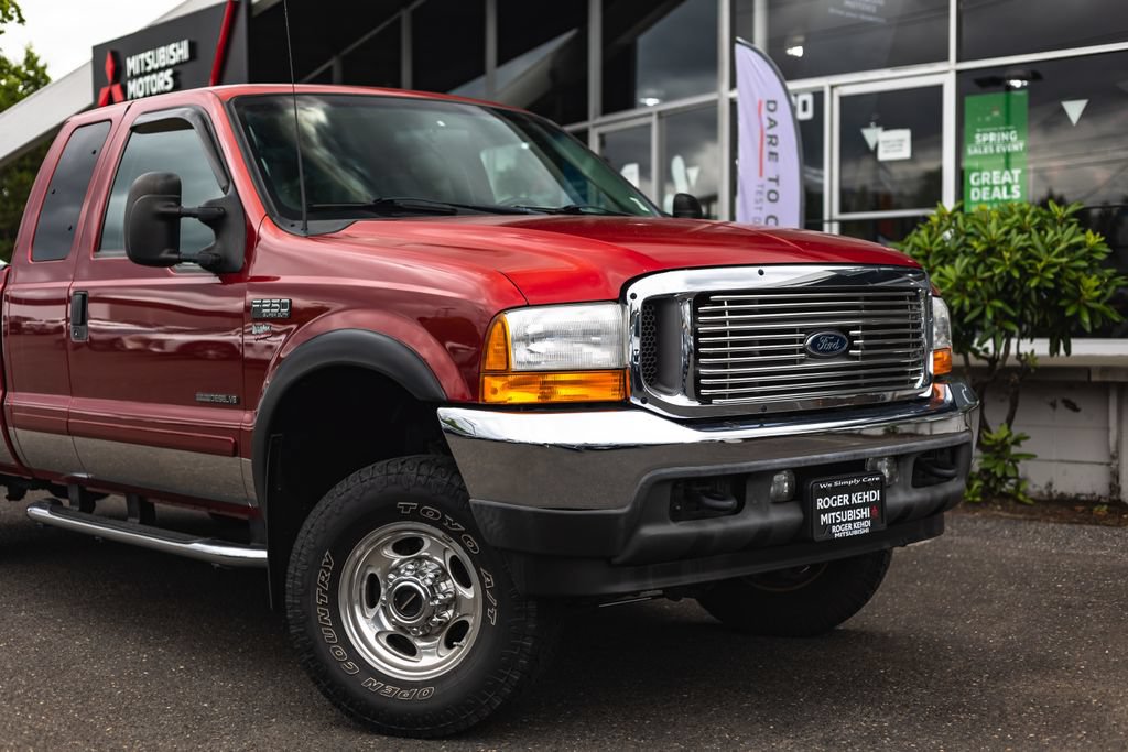 Used 2001 Ford F250 XLT AWD/4WD image 3