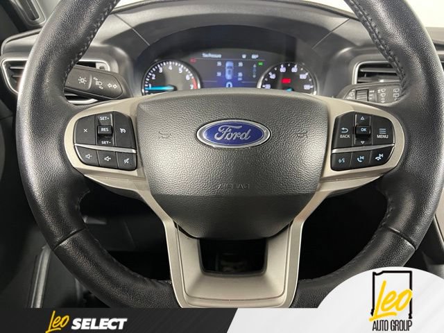 Used 2023 Ford Explorer XLT w/ Equipment Group 202A AWD/4WD image 13