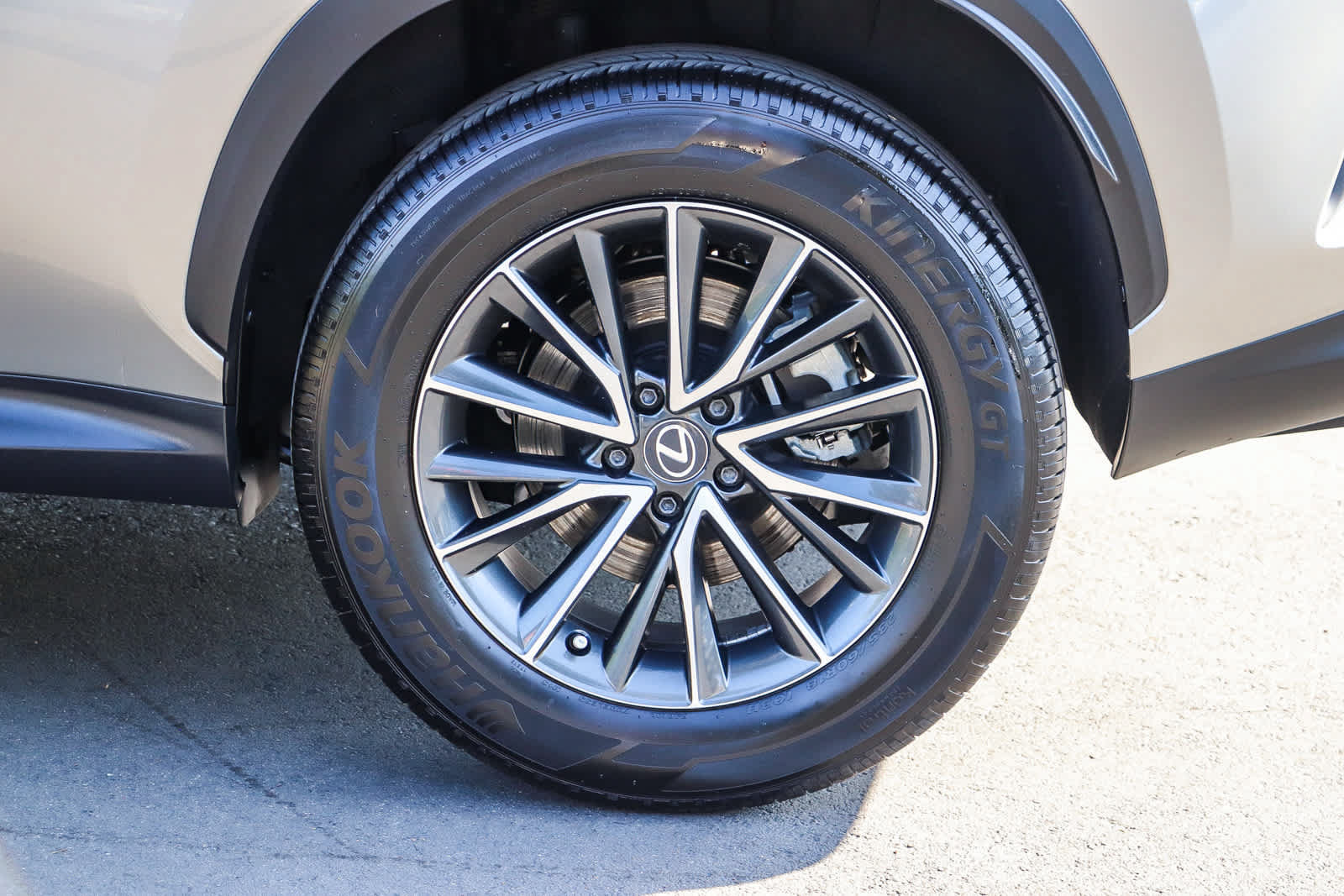 Used 2024 Lexus NX 250 FWD image 12