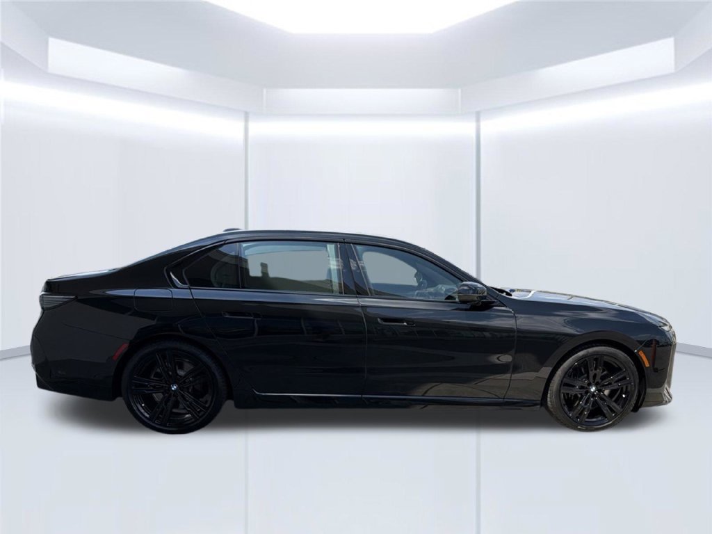 New 2027 BMW 740i xDrive w/ M Sport Professional Package AWD/4WD image 7