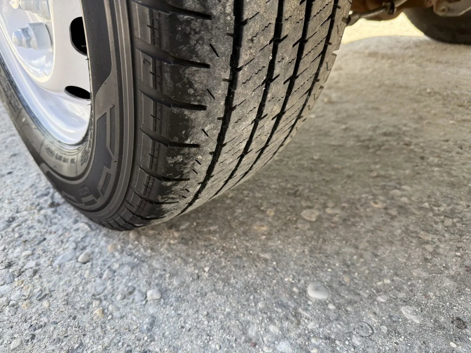 Used 2017 Ford Transit 250 148 Medium Roof image 13