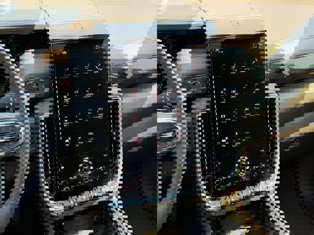 Used 2025 GMC Yukon Elevation w/ Elevation Premium Package image 34