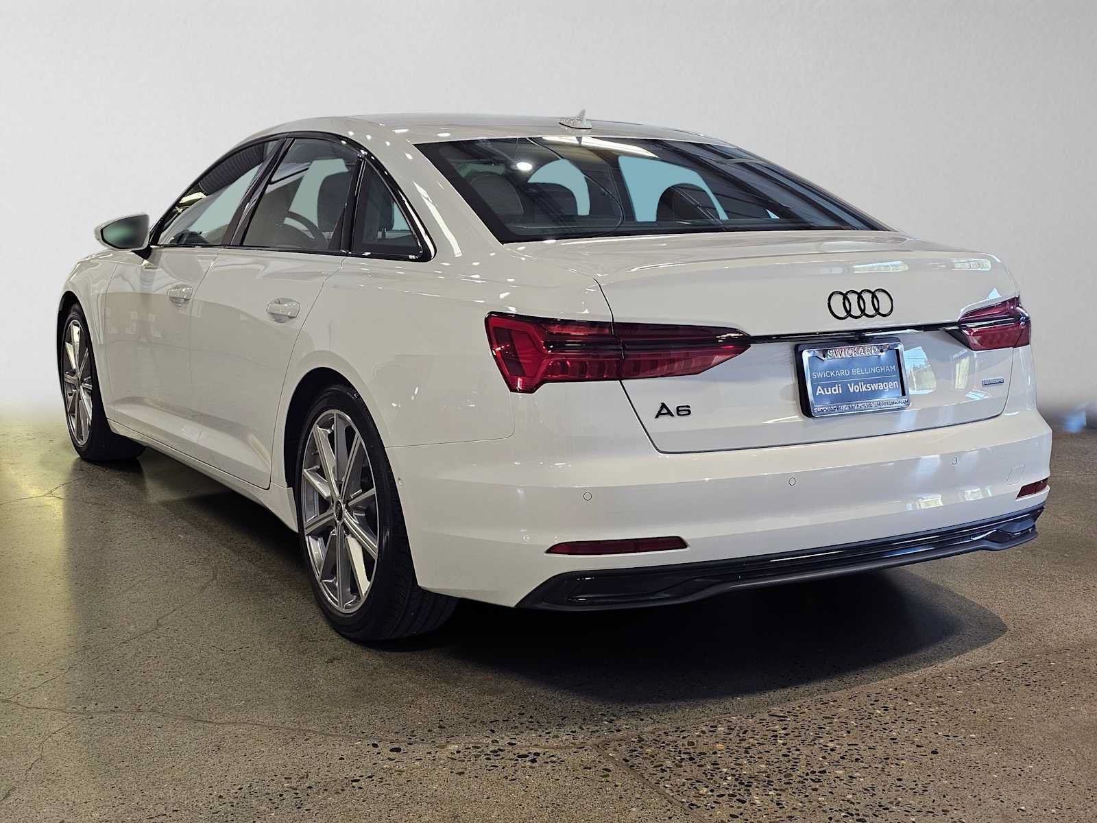 Used 2025 Audi A6 Premium Plus w/ Premium Plus Package AWD/4WD image 5