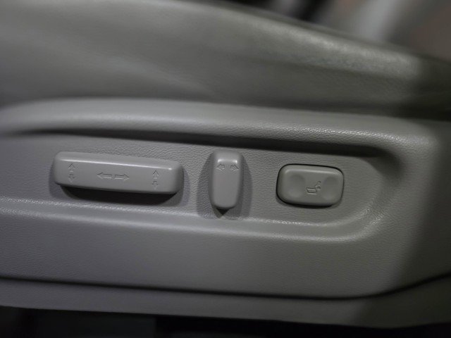 Used 2021 Honda Pilot Touring image 32