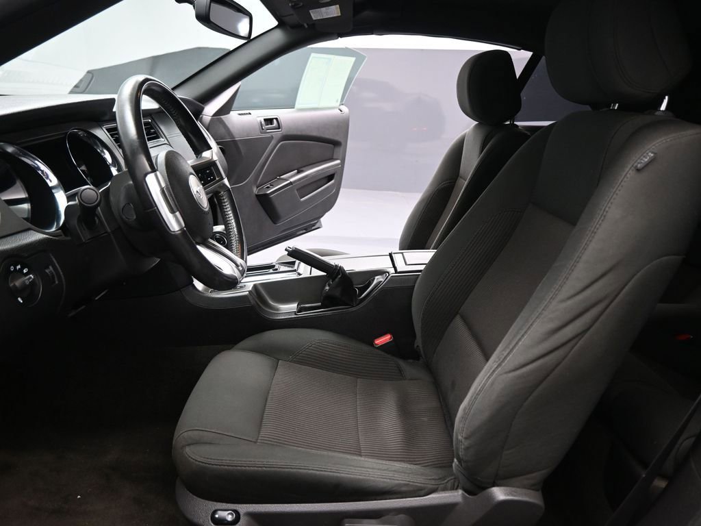 Used 2014 Ford Mustang Convertible w/ Equipment Group 102A image 9