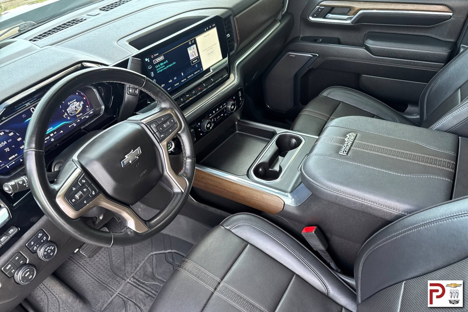 Used 2024 Chevrolet Silverado 2500 High Country w/ Midnight Edition AWD/4WD image 10