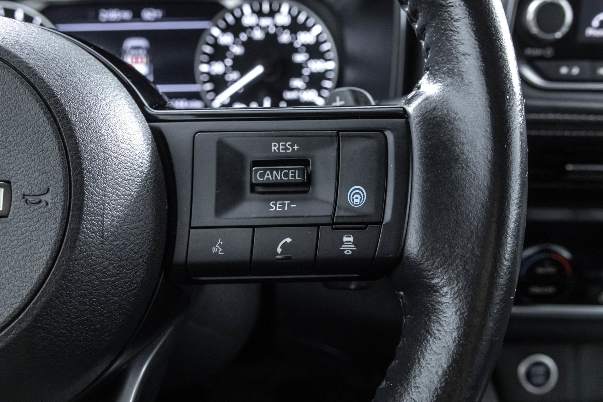 Used 2023 Nissan Rogue SV w/ SV Premium B Package AWD/4WD image 28