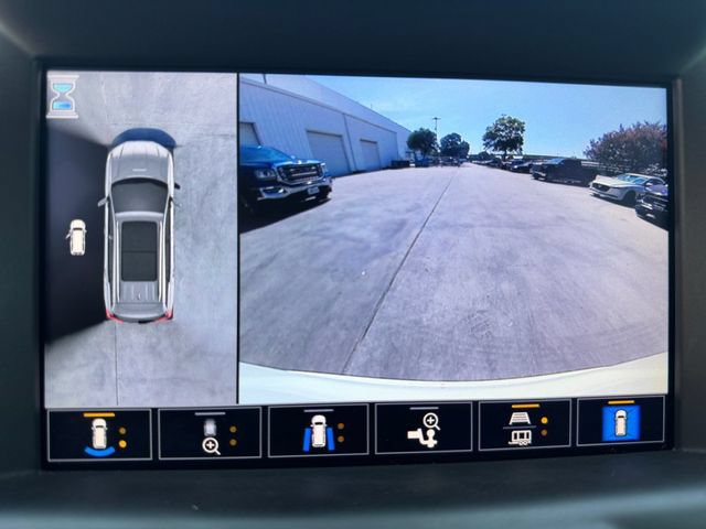 Used 2023 GMC Terrain AT4 w/ Infotainment Package II AWD/4WD image 9